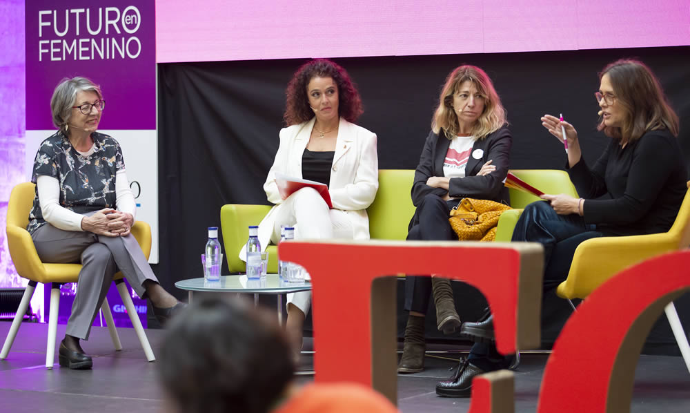 «Las políticas culturales las tenemos que trazar las mujeres»